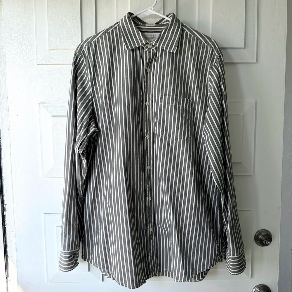 Banana Republic Gray & White Vertical Stripe Dress Shirt